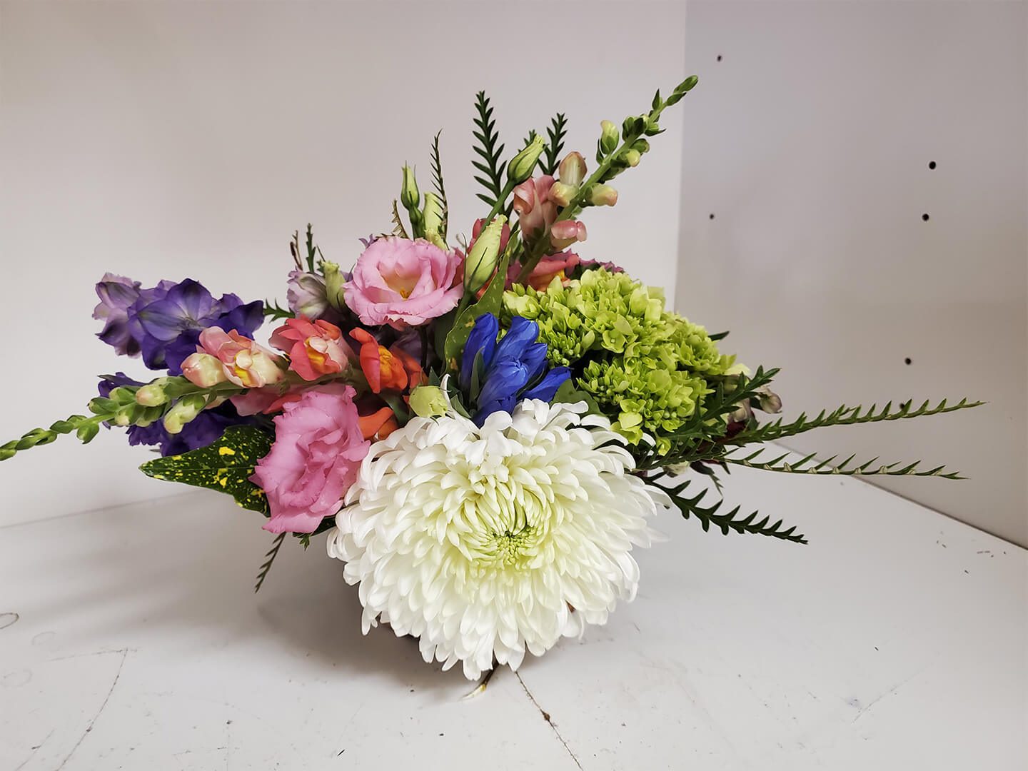 Read more about the article Flower Delivery Kirribilli: Spreading Love and Joy through Blooms